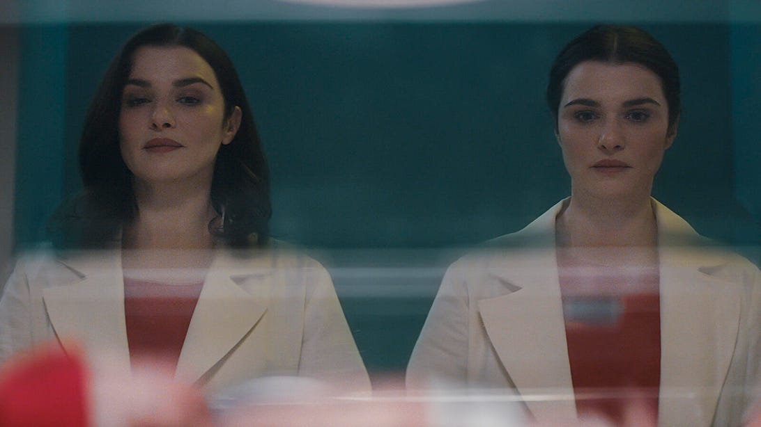 Dead Ringers Review: Rachel Weisz Delivers as Twin Gynecologists in Prime Video's Audacious Thriller